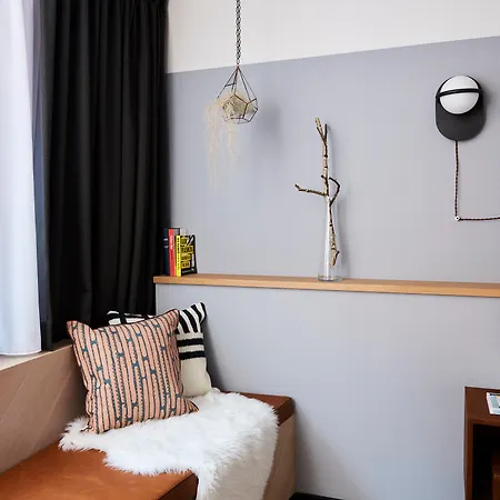 Indigo Centre By Ihg Hotel 4*
