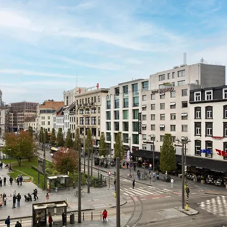 Indigo Centre By Ihg Hotel 4*